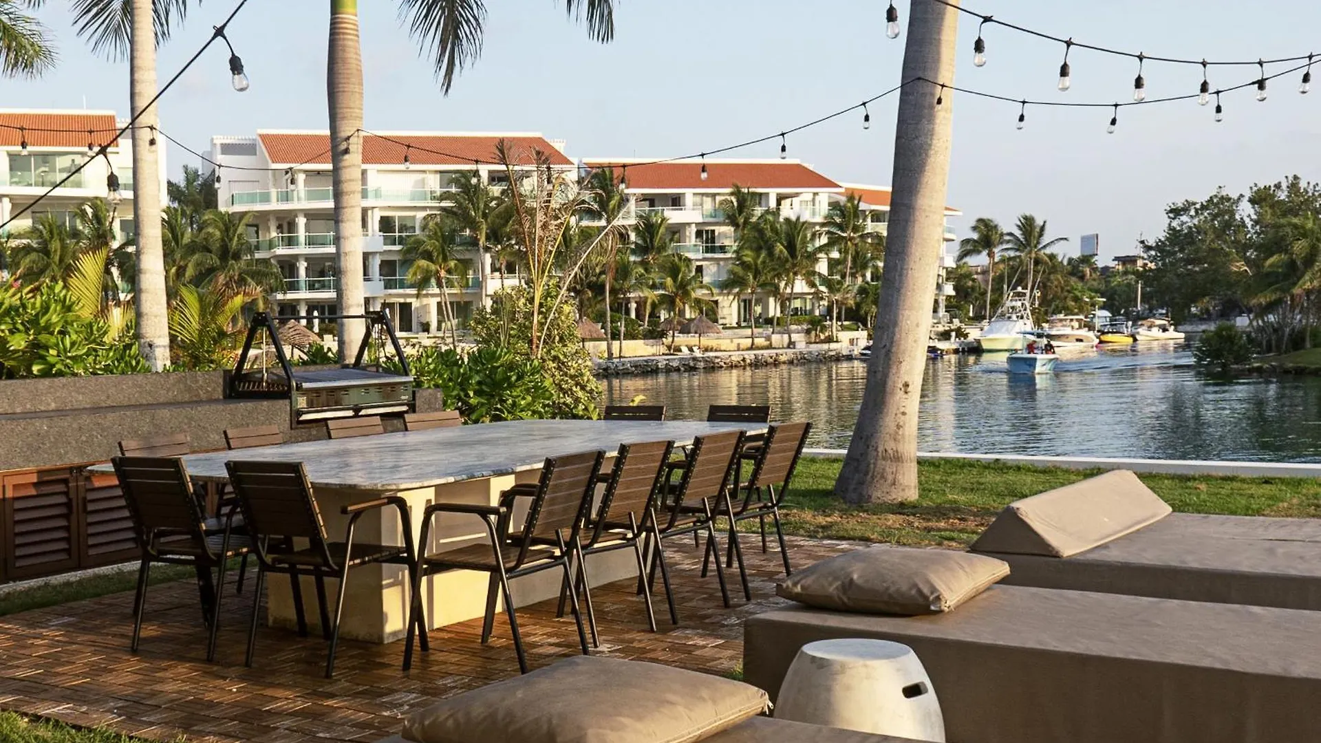 Luxury Villa 5 Bdr Oceanfront 5 Min Walk To Cenote Puerto Aventuras