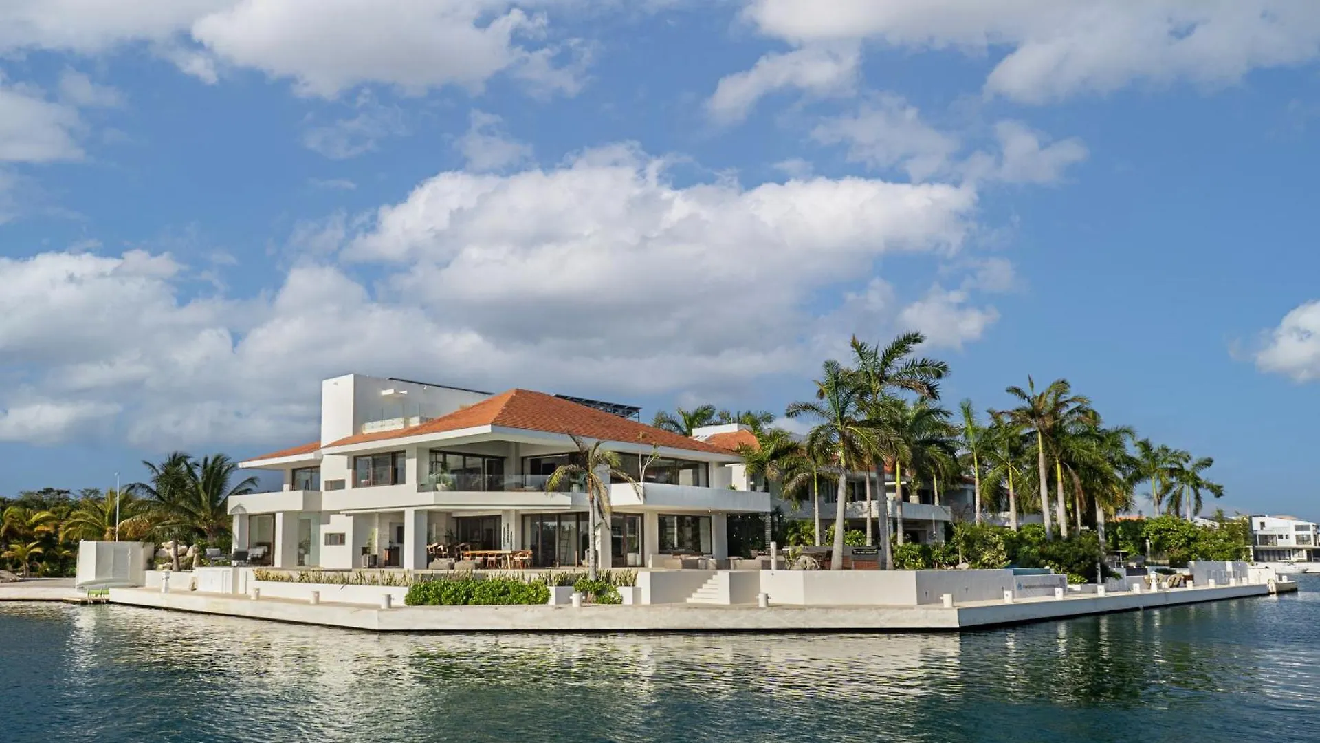 Luxury Villa 5 Bdr Oceanfront 5 Min Walk To Cenote Puerto Aventuras